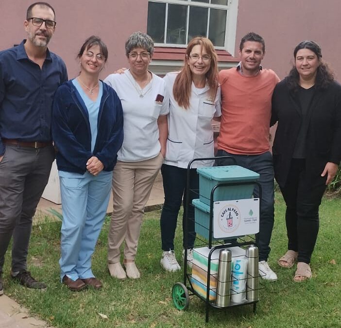 Entrega de un carrito cafetero al Servicio de Salud Mental