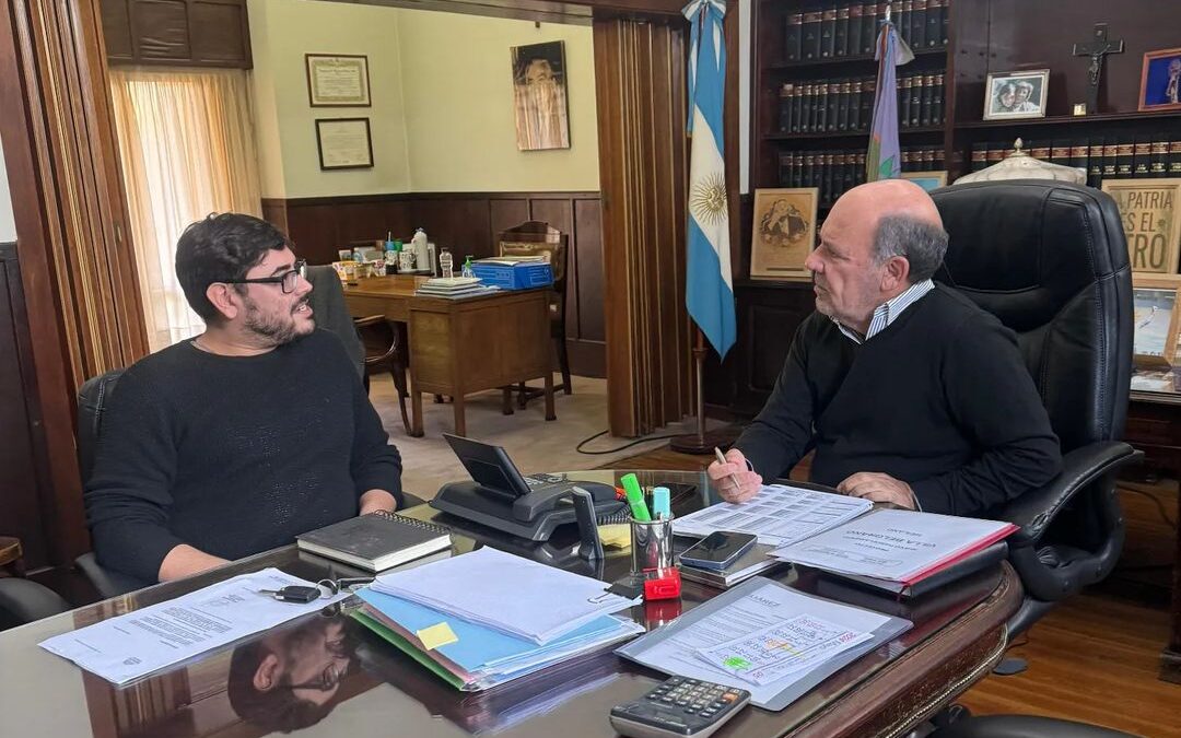 El Intendente Municipal Matías Nebot mantuvo una reunión con su par de Cnel. Suarez