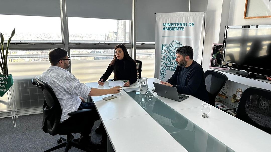 El Intendente Municipal mantuvo reuniones en el Ministerio de Ambiente