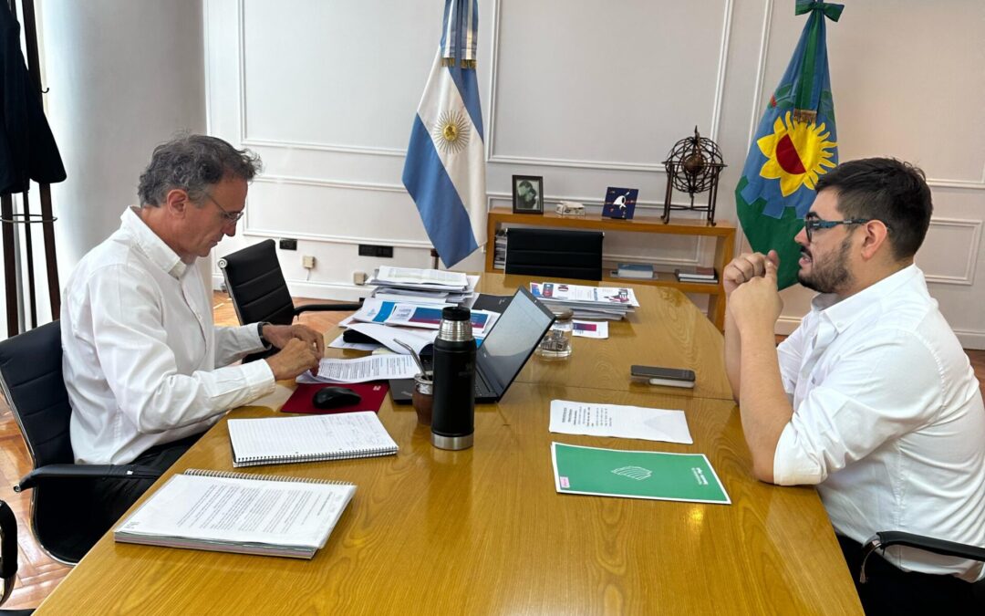 GESTIONES POR OBRAS PÚBLICAS: REUNIÓN DEL INTENDENTE MATÍAS NEBOT CON EL MINISTRO GABRIEL KATOPODIS