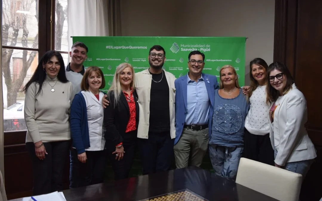 El Intendente Matias Nebot recibió la visita de autoridades del Rotary Club