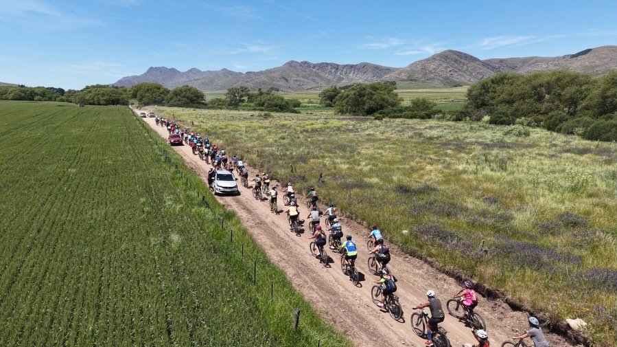 Cicloencuentro 2025 reunió a más de 400 ciclistas de todo el país en Pigüé